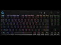Teclado USB Gamer Mecanico Logitech PRO RGB (920-009388)
